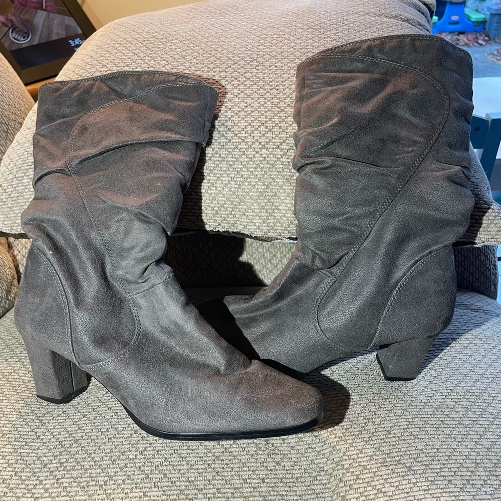 Easy Street Gray Heeled Boots